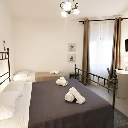 Bed & Breakfast La Pietra Village *