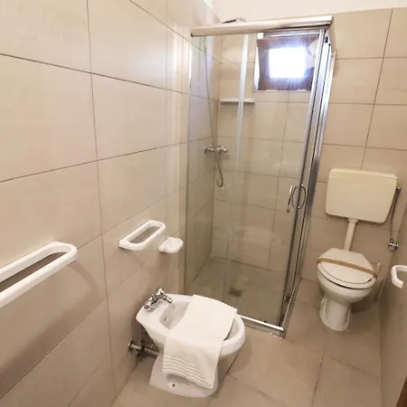 Bed & Breakfast La Pietra Village *
