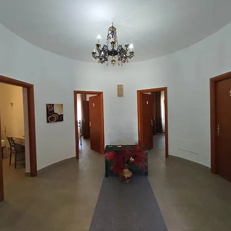 Bed & Breakfast La Pietra Village